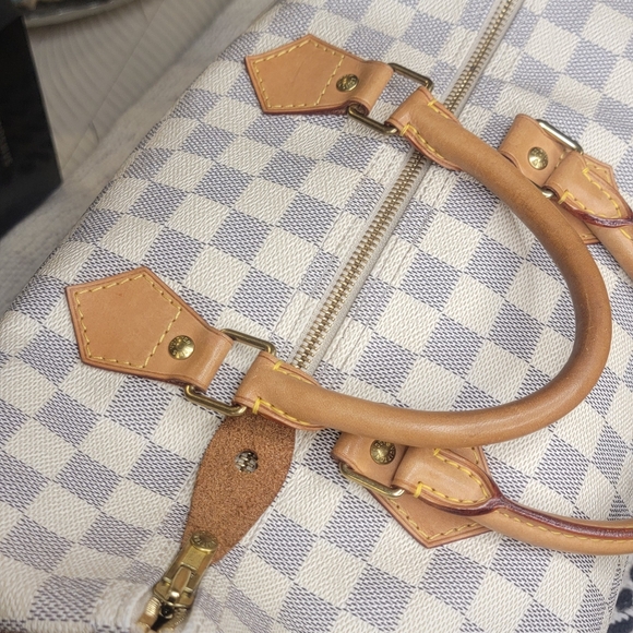 Bag - Picture 2 of 10